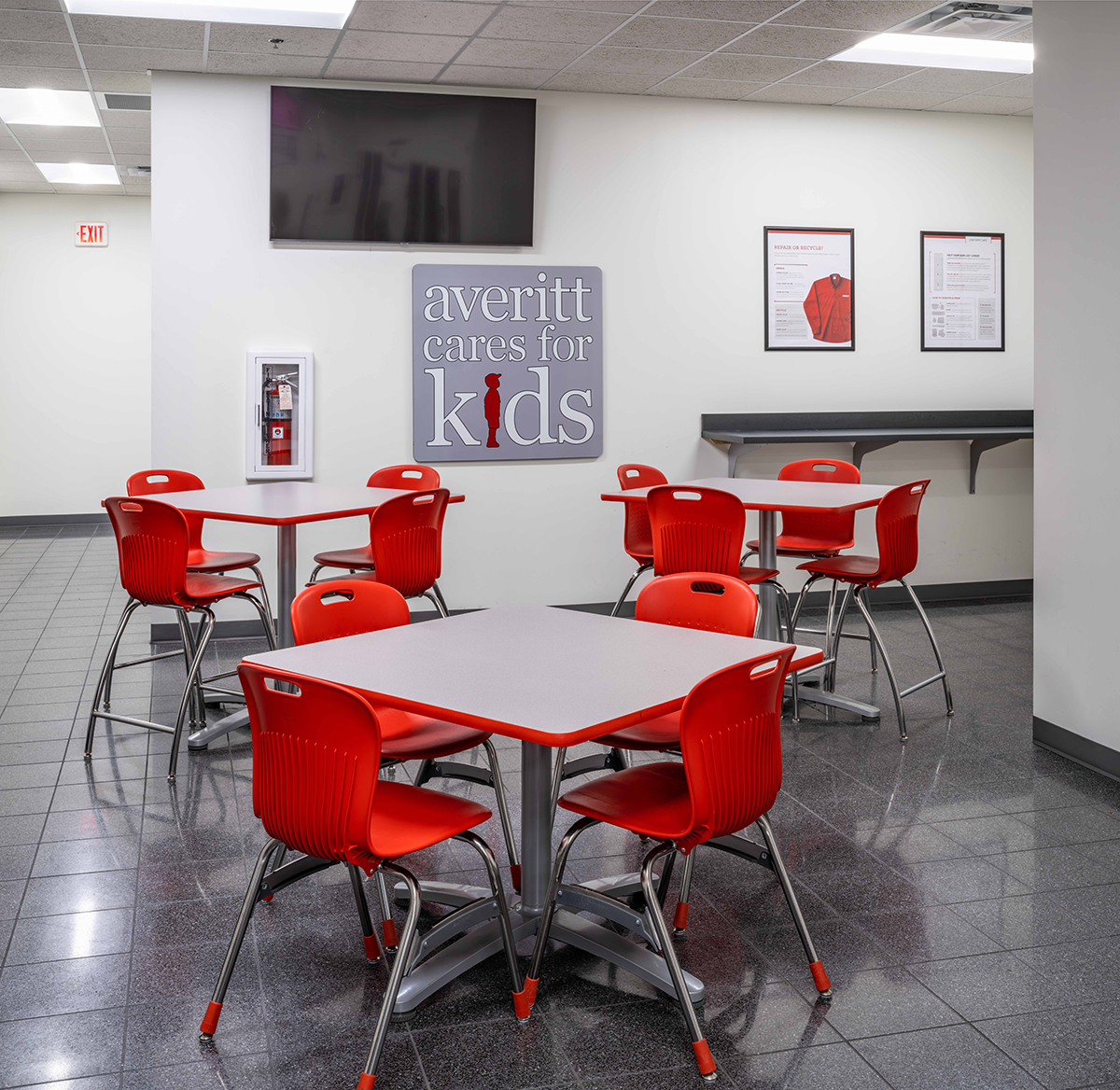 Virco Refreshes Employee Spaces